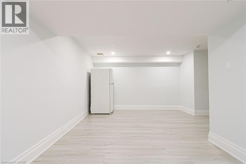 1532 Lancaster Drive Unit# 41, Oakville, Ontario  L6H 2Z3 - Photo 29 - 40826567