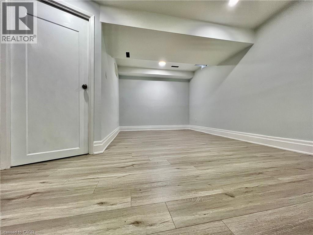 1532 Lancaster Drive Unit# 41, Oakville, Ontario  L6H 2Z3 - Photo 32 - 40826567