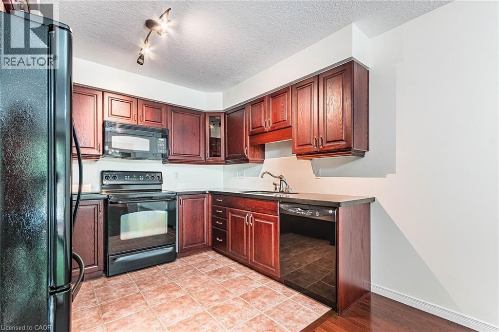 110 Activa Avenue Unit# D21, Kitchener, Ontario  N2E 4K4 - Photo 11 - 40826514