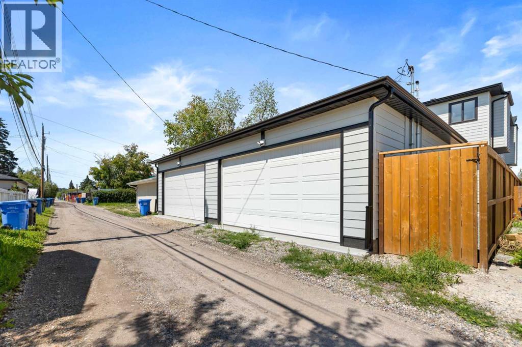 7929 47 Avenue Nw, Calgary, Alberta  T3B 1Z3 - Photo 8 - A2244040