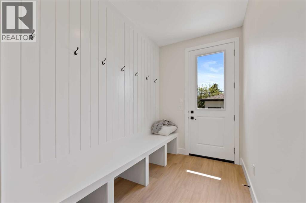 7929 47 Avenue Nw, Calgary, Alberta  T3B 1Z3 - Photo 24 - A2244040