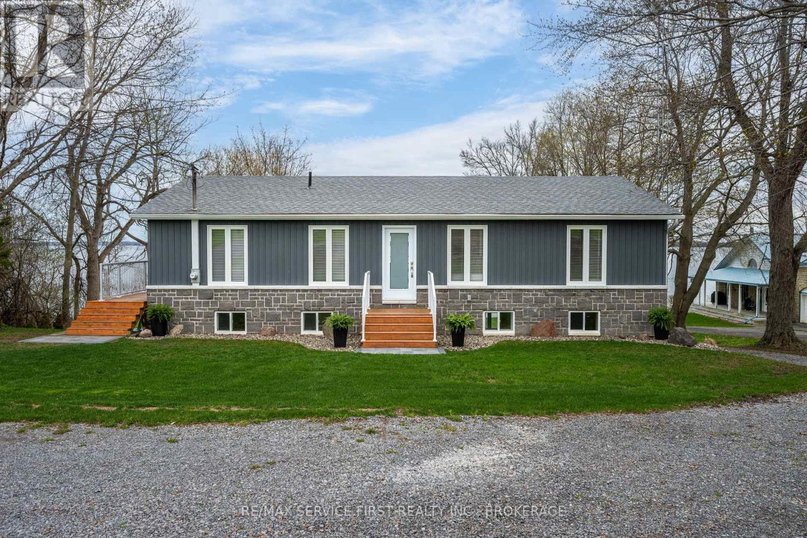 1890 Howe Island Drive, Frontenac Islands, Ontario  K7G 2V6 - Photo 2 - X13078188