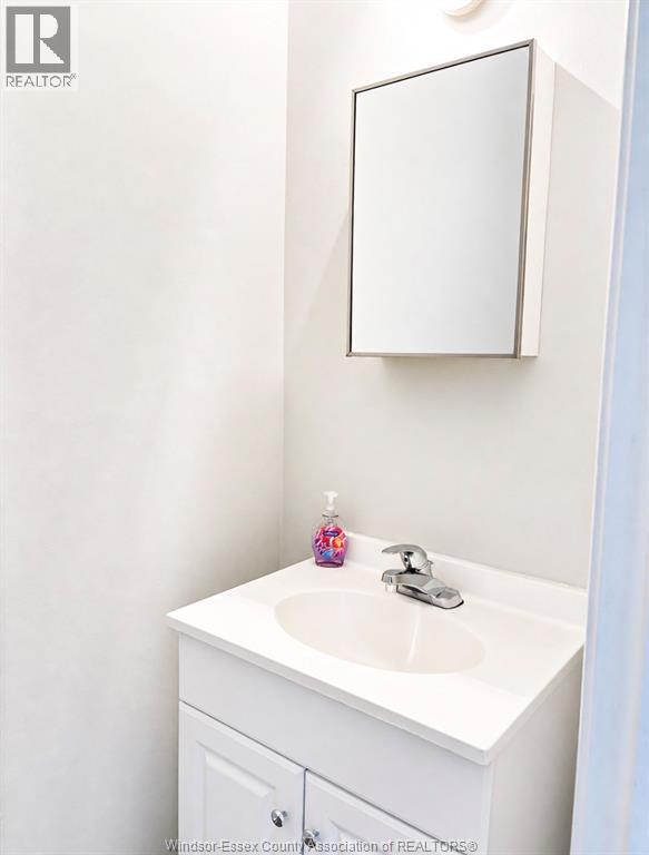 3057 Meadowbrook Lane Unit# 3, Windsor, Ontario  N8T 3C5 - Photo 8 - 26009956