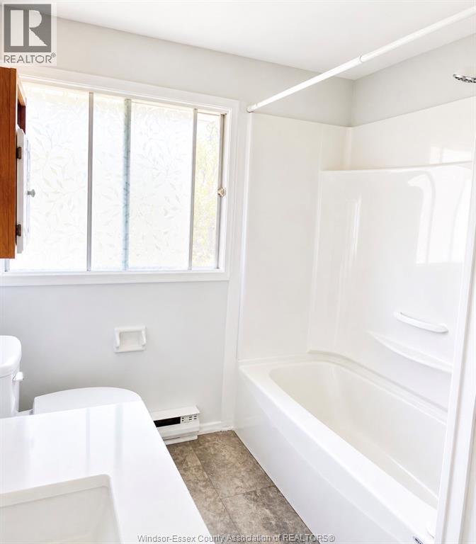 3057 Meadowbrook Lane Unit# 3, Windsor, Ontario  N8T 3C5 - Photo 11 - 26009956