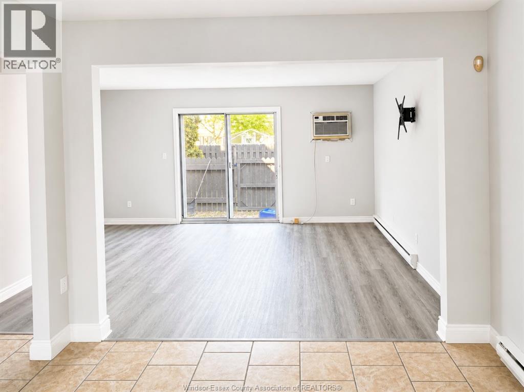 3057 Meadowbrook Lane Unit# 3, Windsor, Ontario  N8T 3C5 - Photo 5 - 26009956