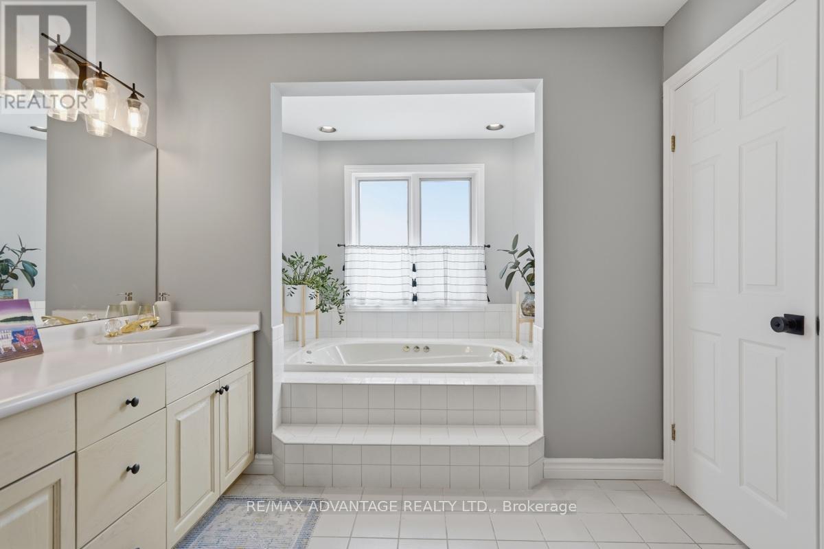 1 Smallman Drive, London North, Ontario  N6G 4R3 - Photo 27 - X13078132