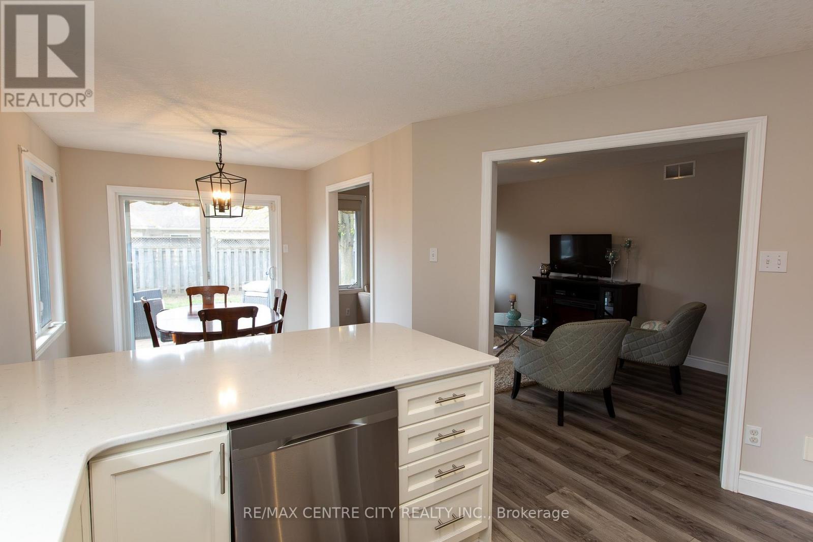1021 South Wenige Drive, London North, Ontario  N5X 4G4 - Photo 10 - X13078274