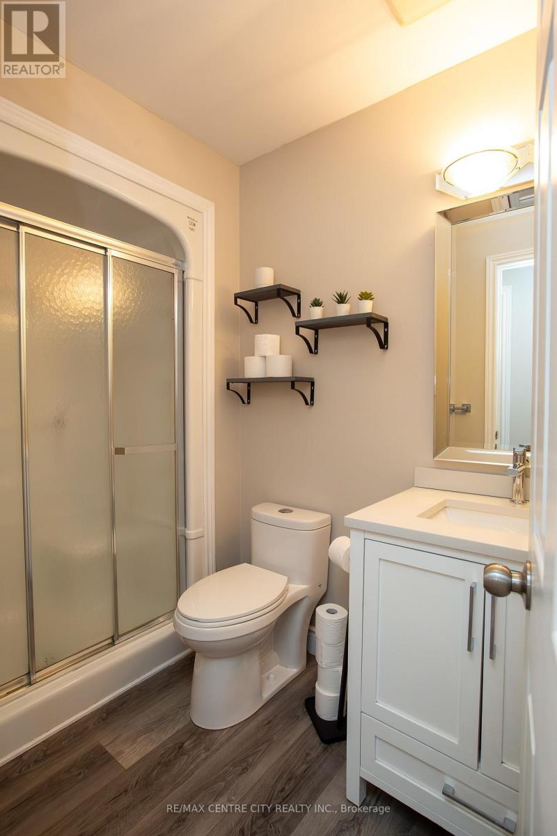 1021 South Wenige Drive, London North, Ontario  N5X 4G4 - Photo 7 - X13078274