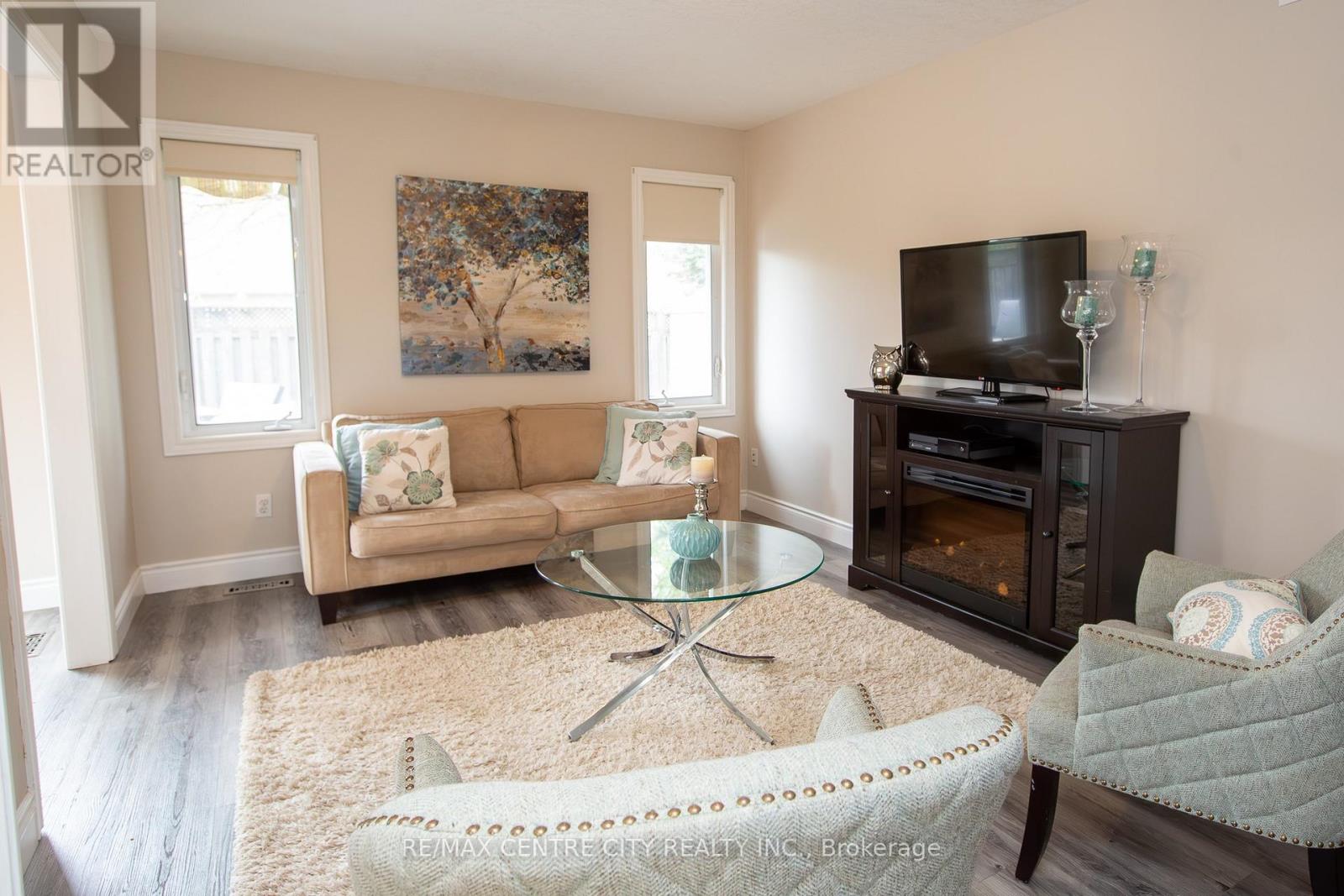 1021 South Wenige Drive, London North, Ontario  N5X 4G4 - Photo 8 - X13078274