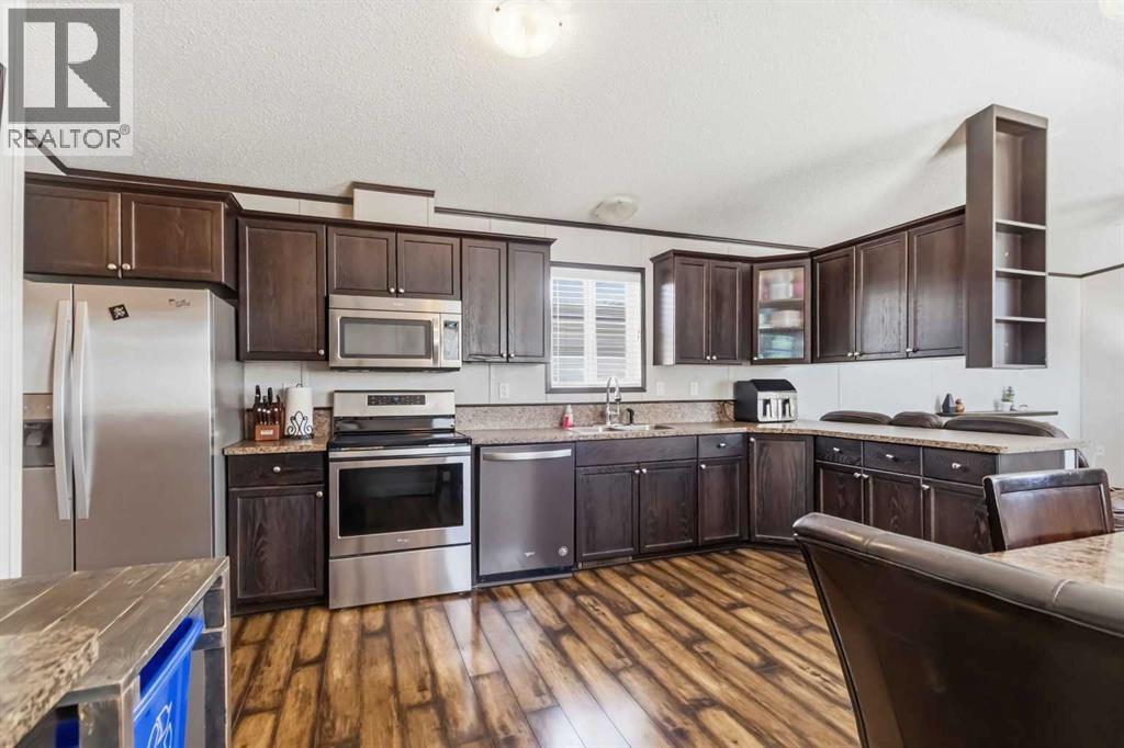 140 Ewashko Crescent, Fort Mcmurray, Alberta  T9K 2T2 - Photo 13 - A2307473