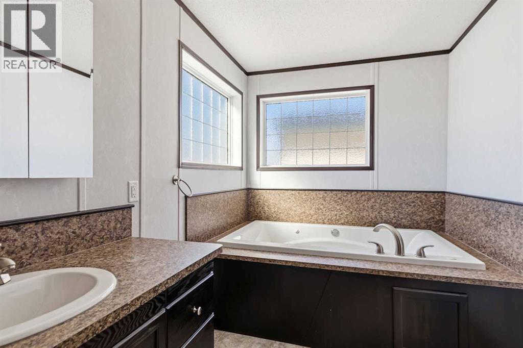140 Ewashko Crescent, Fort Mcmurray, Alberta  T9K 2T2 - Photo 20 - A2307473