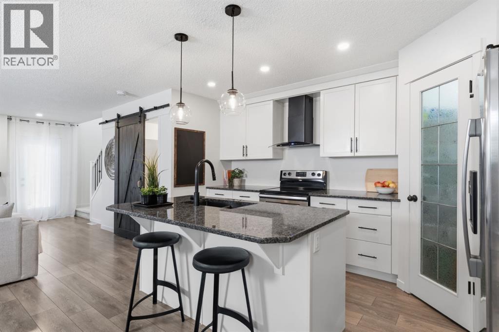 124 Cranston Gate Se, Calgary, Alberta  T3M 0Z5 - Photo 7 - A2302235