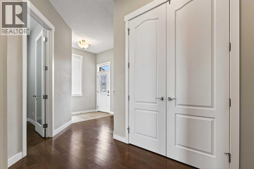 48 Evansfield Manor Nw, Calgary, Alberta  T3P 1J9 - Photo 2 - A2303982