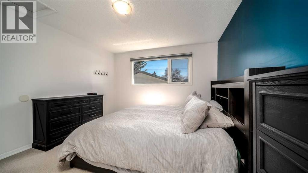 888 Mckenzie Drive Se, Calgary, Alberta  T2Z 1Z1 - Photo 15 - A2306494