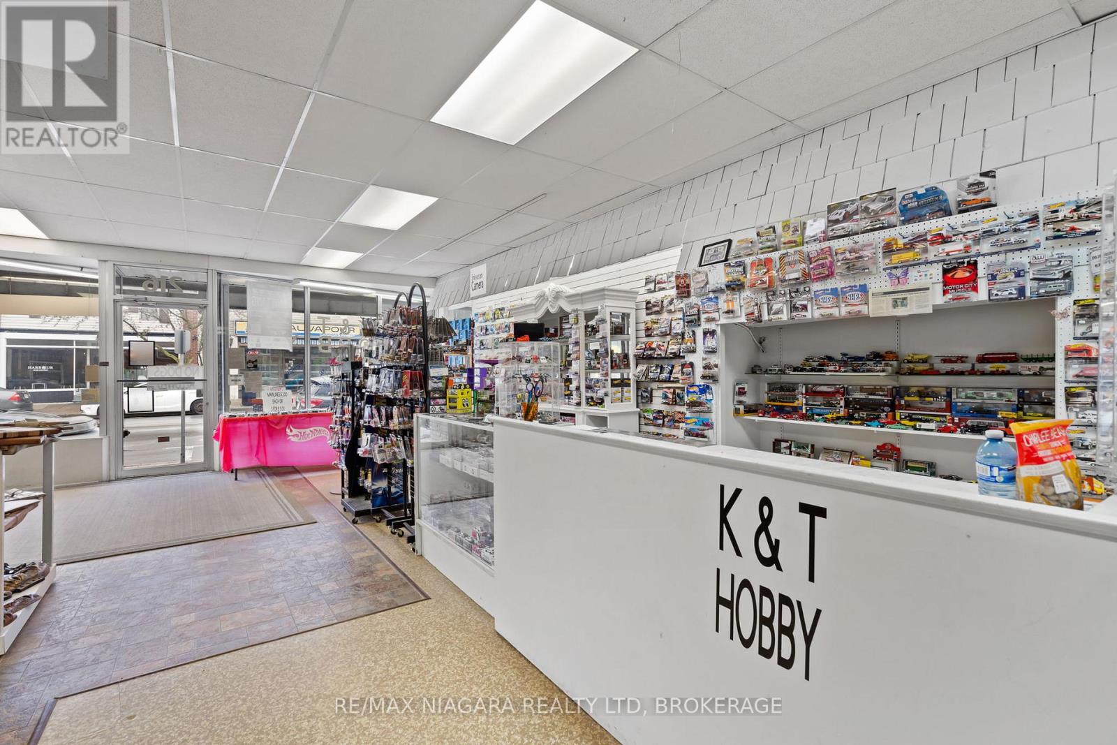 216 King Street, Port Colborne, Ontario  L3K 4G7 - Photo 4 - X13078224