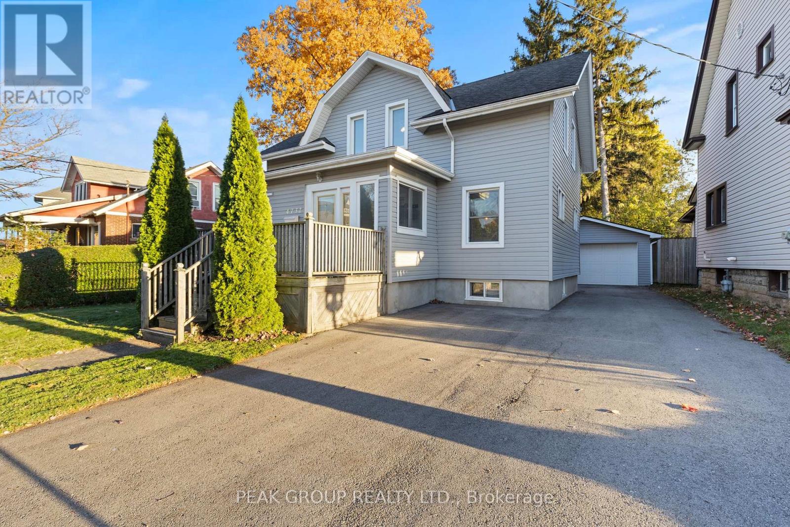 4732 Ryerson Crescent, Niagara Falls, Ontario  L2E 1E5 - Photo 2 - X13078296