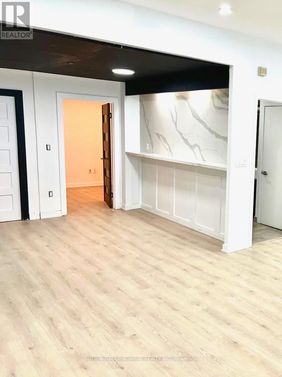 G20 - 18 Capreol Court, Toronto, Ontario  M5V 4A3 - Photo 7 - C13077580