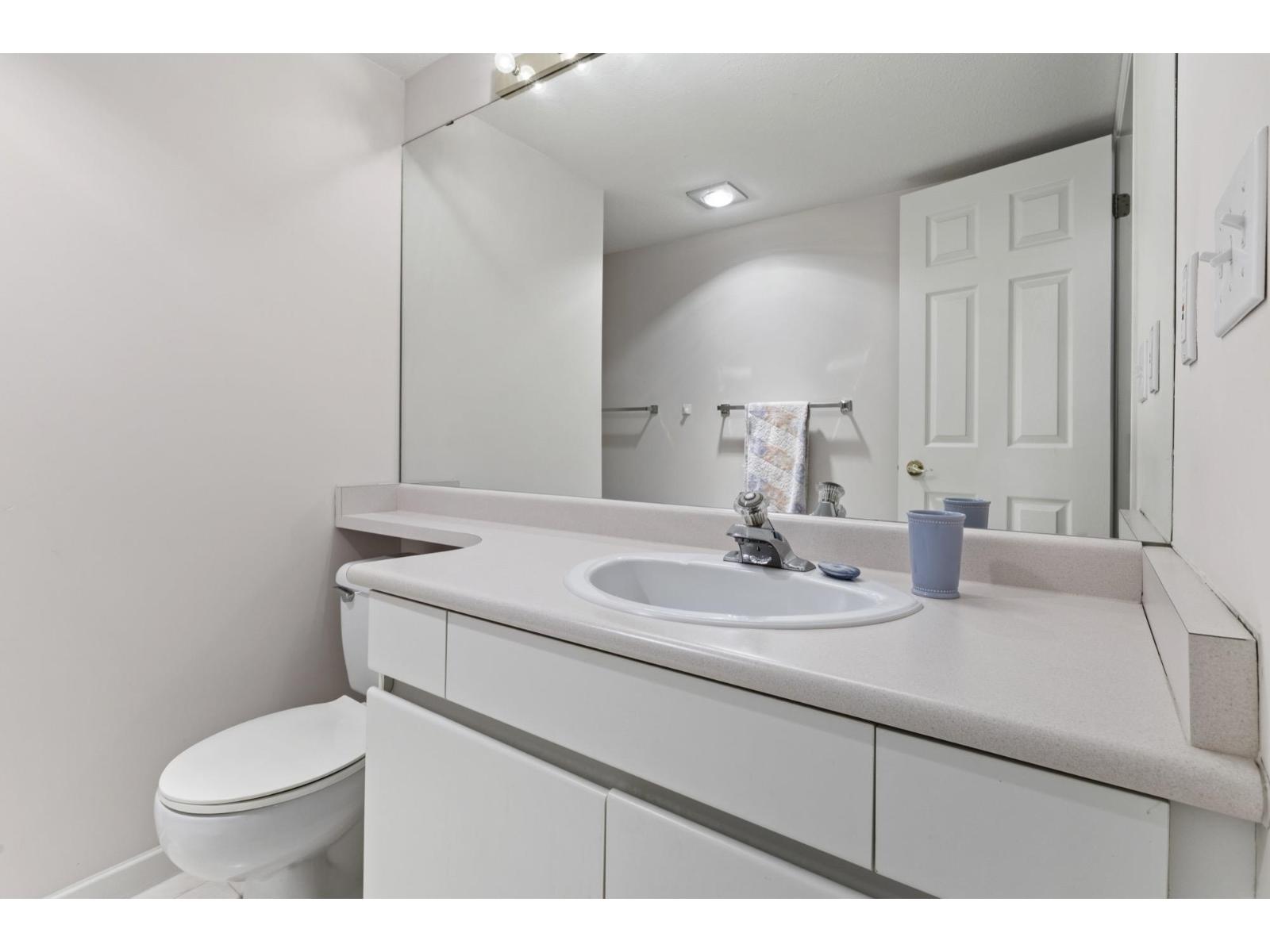 204 1533 Best Street, White Rock, British Columbia  V4B 4E9 - Photo 24 - R3118447