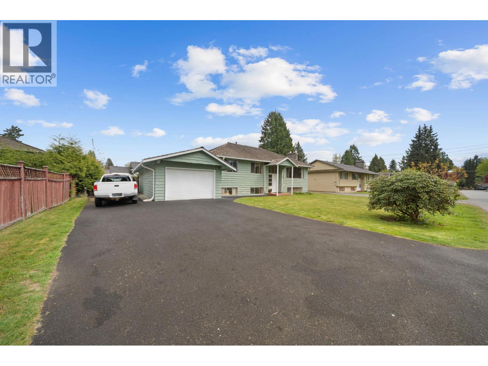 11688 Darby Street, Maple Ridge, British Columbia  V2X 5E9 - Photo 2 - R3118754