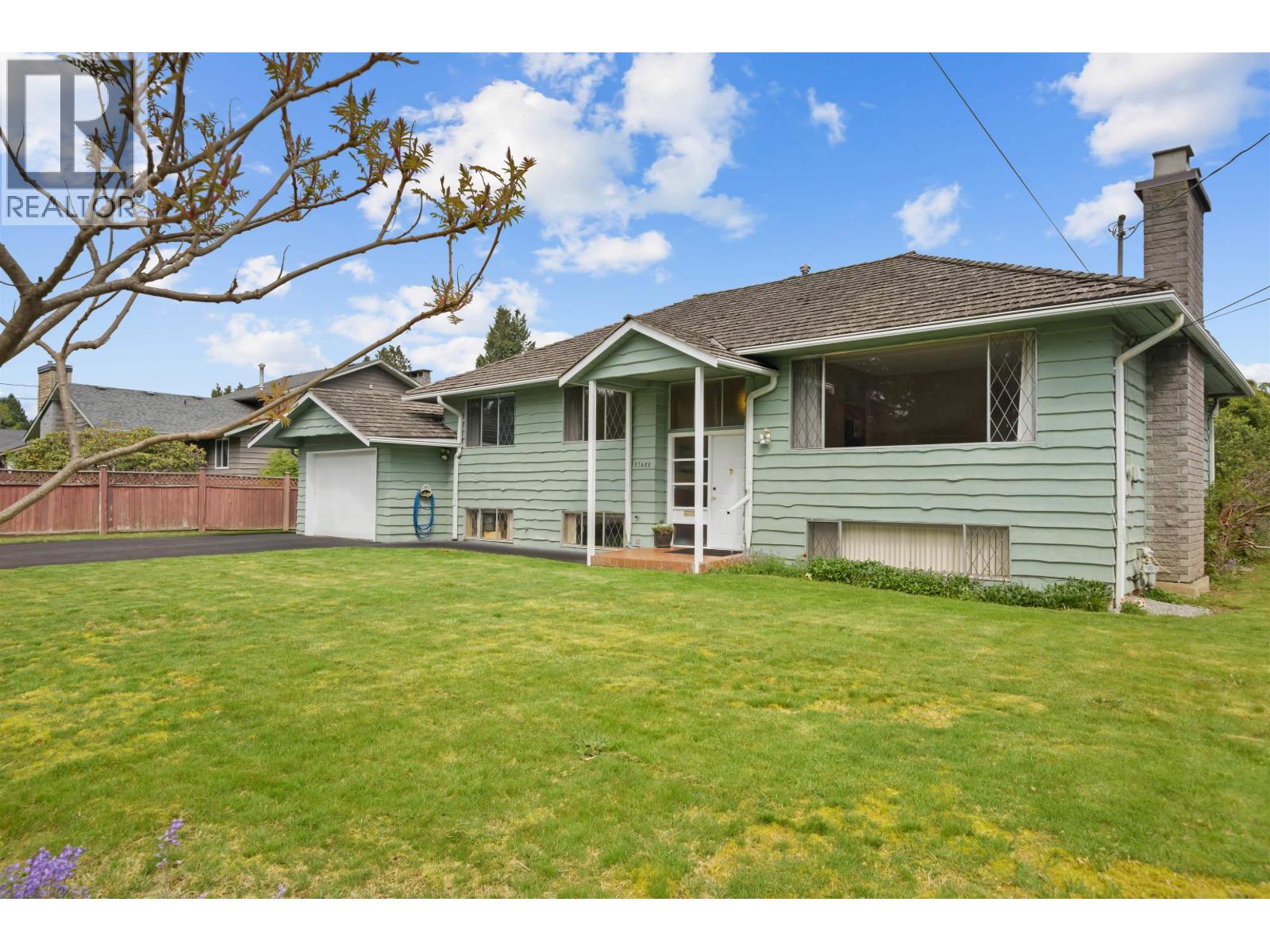 11688 Darby Street, Maple Ridge, British Columbia  V2X 5E9 - Photo 5 - R3118754