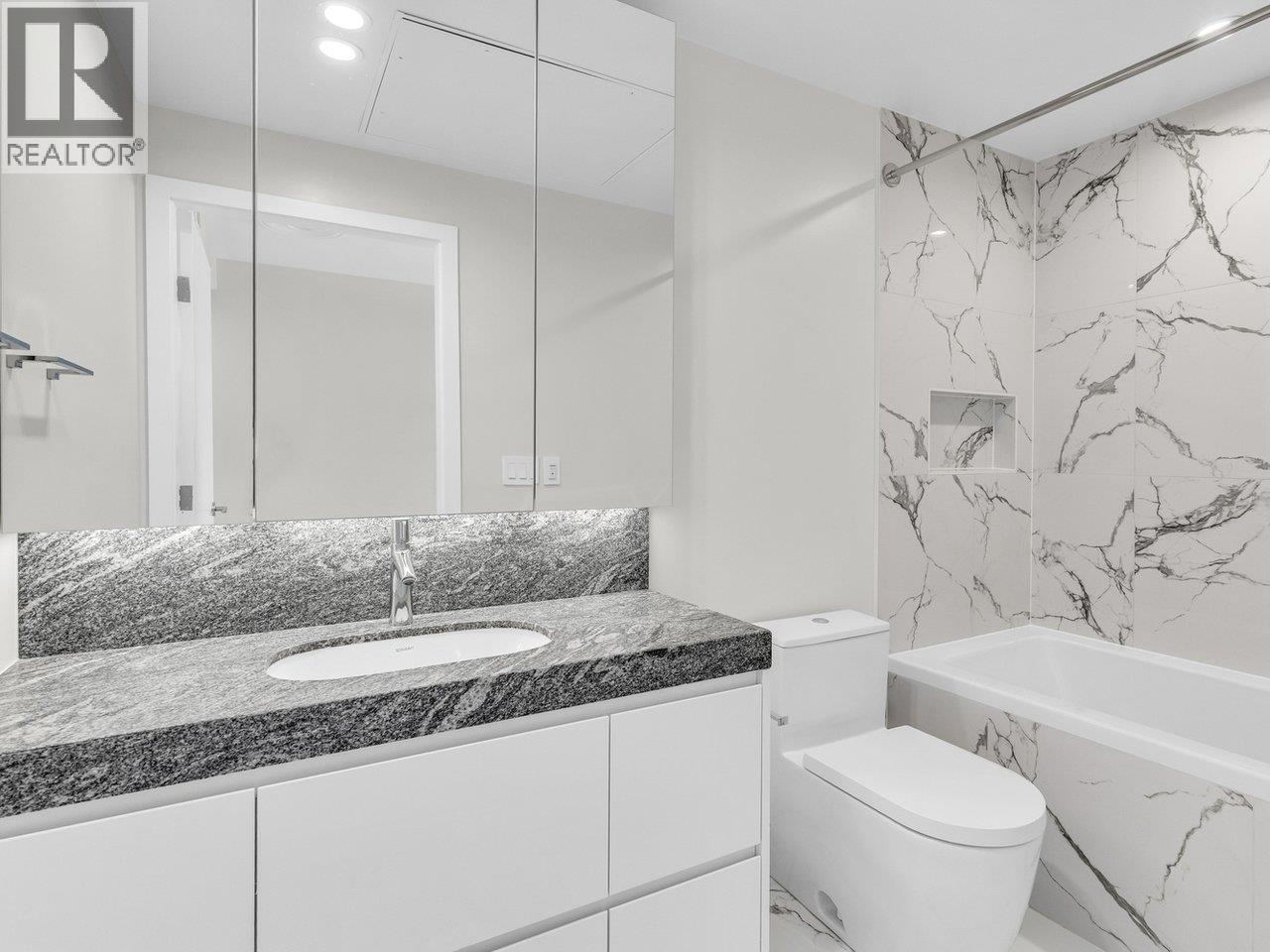 307 3668 W 10th Avenue, Vancouver, British Columbia  V6R 2G3 - Photo 11 - R3093145