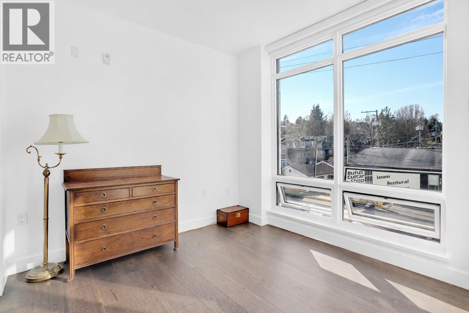 307 3668 W 10th Avenue, Vancouver, British Columbia  V6R 2G3 - Photo 12 - R3093145
