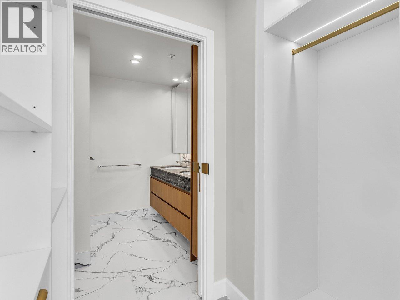 307 3668 W 10th Avenue, Vancouver, British Columbia  V6R 2G3 - Photo 16 - R3093145