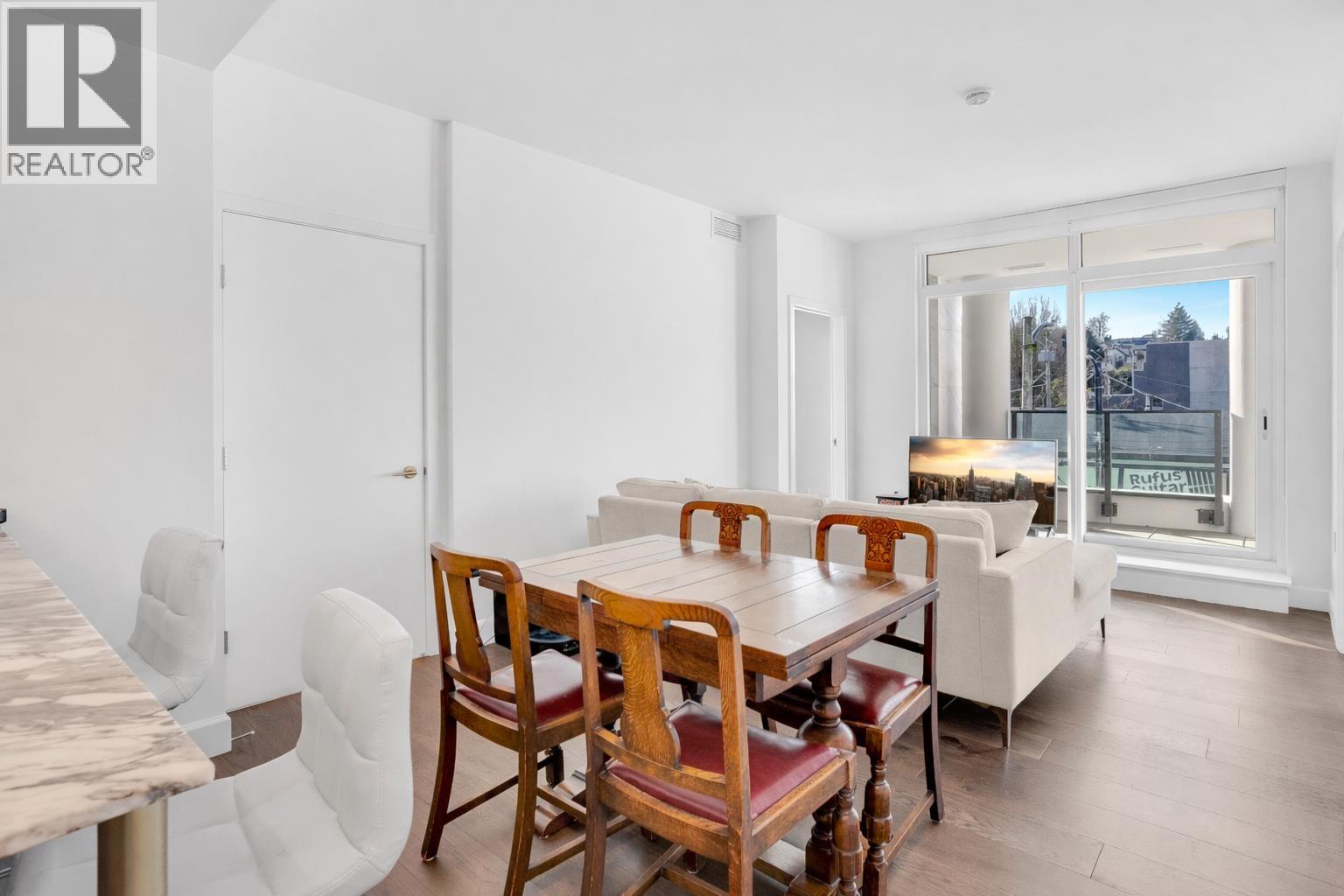 307 3668 W 10th Avenue, Vancouver, British Columbia  V6R 2G3 - Photo 8 - R3093145