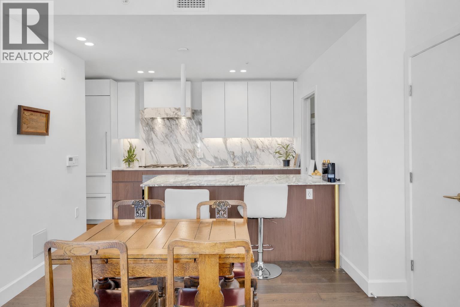 307 3668 W 10th Avenue, Vancouver, British Columbia  V6R 2G3 - Photo 7 - R3093145