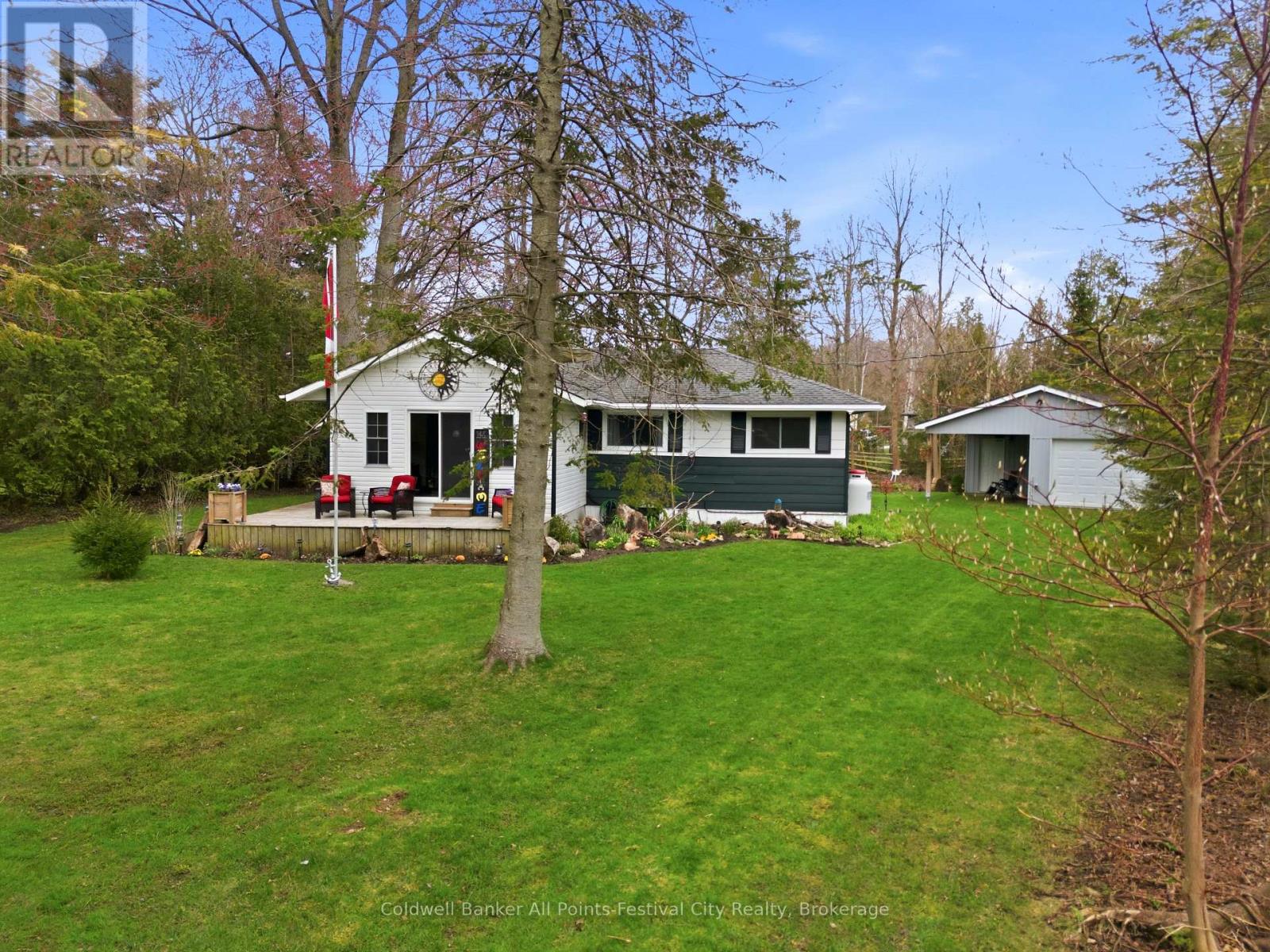 702 Yosacha Place, Huron-Kinloss, Ontario  N2Z 2X3 - Photo 5 - X13078156