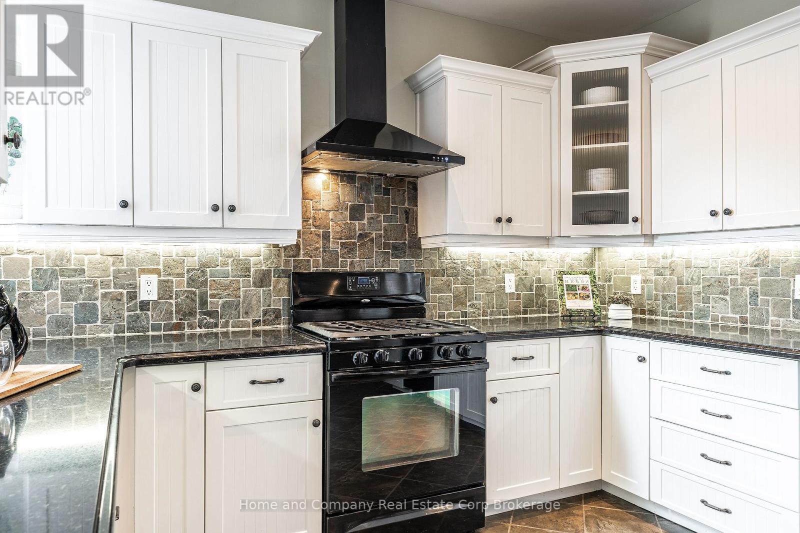 94 Milton Street, Stratford, Ontario  N5A 3V1 - Photo 14 - X13078232