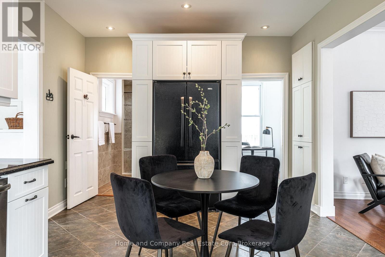 94 Milton Street, Stratford, Ontario  N5A 3V1 - Photo 17 - X13078232