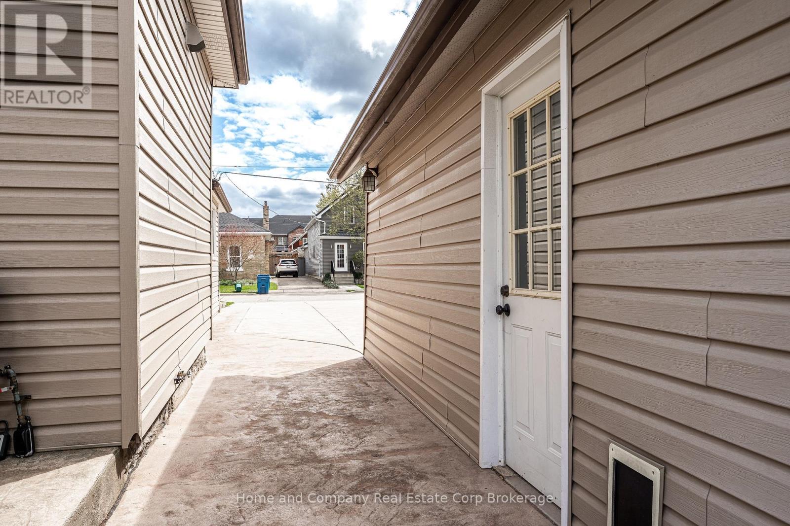94 Milton Street, Stratford, Ontario  N5A 3V1 - Photo 34 - X13078232