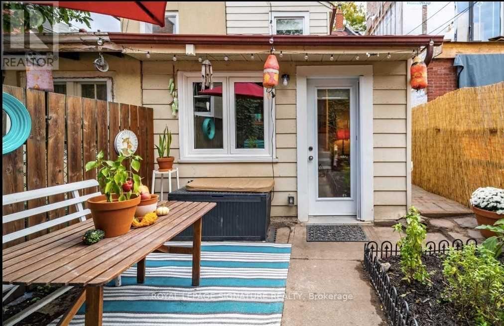 74 Wolseley Street, Toronto, Ontario  M5T 1A5 - Photo 12 - C13078136