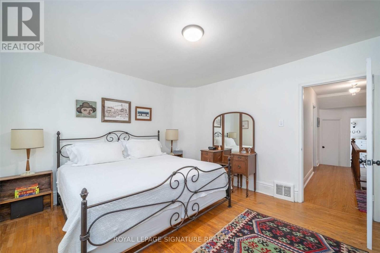 74 Wolseley Street, Toronto, Ontario  M5T 1A5 - Photo 15 - C13078136