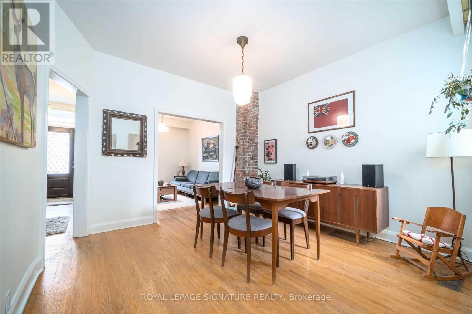 74 Wolseley Street, Toronto, Ontario  M5T 1A5 - Photo 4 - C13078136