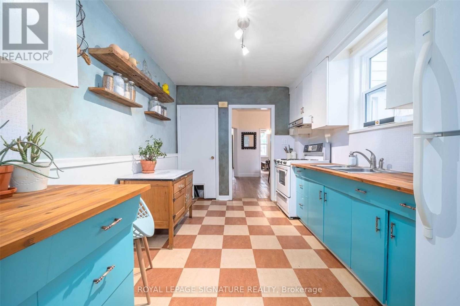 74 Wolseley Street, Toronto, Ontario  M5T 1A5 - Photo 8 - C13078136