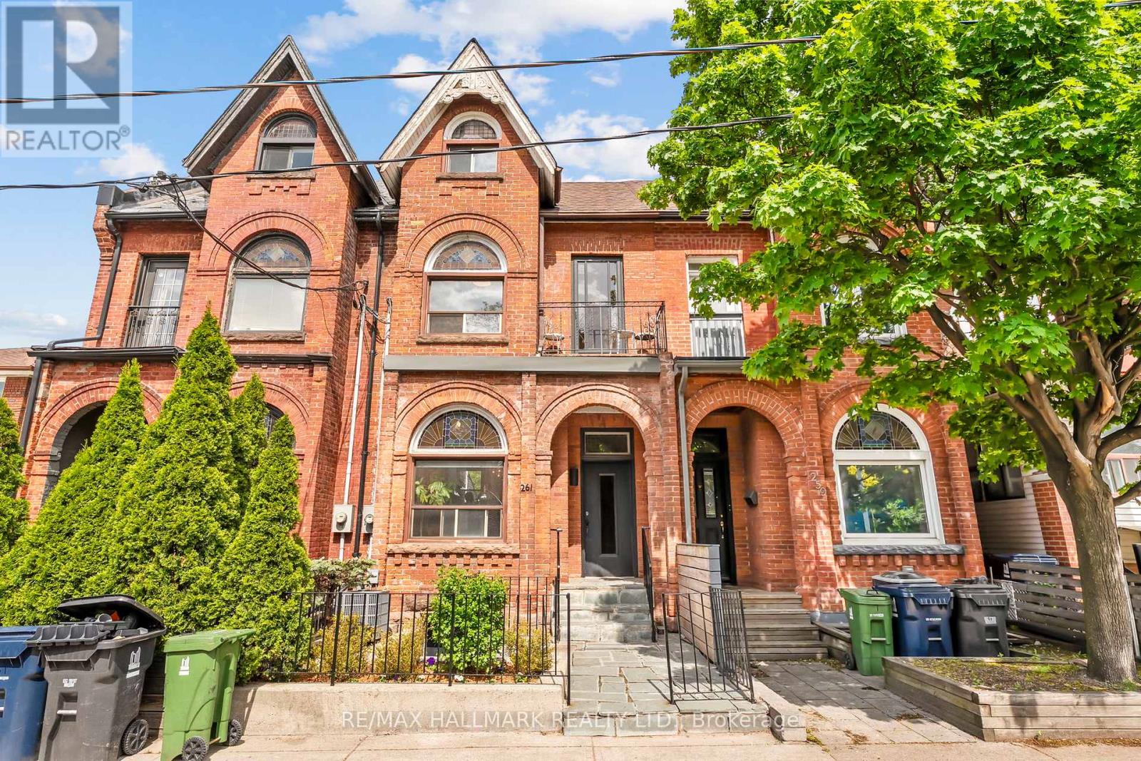 261 Ossington Avenue, Toronto, Ontario  M6J 3A1 - Photo 1 - C13078170