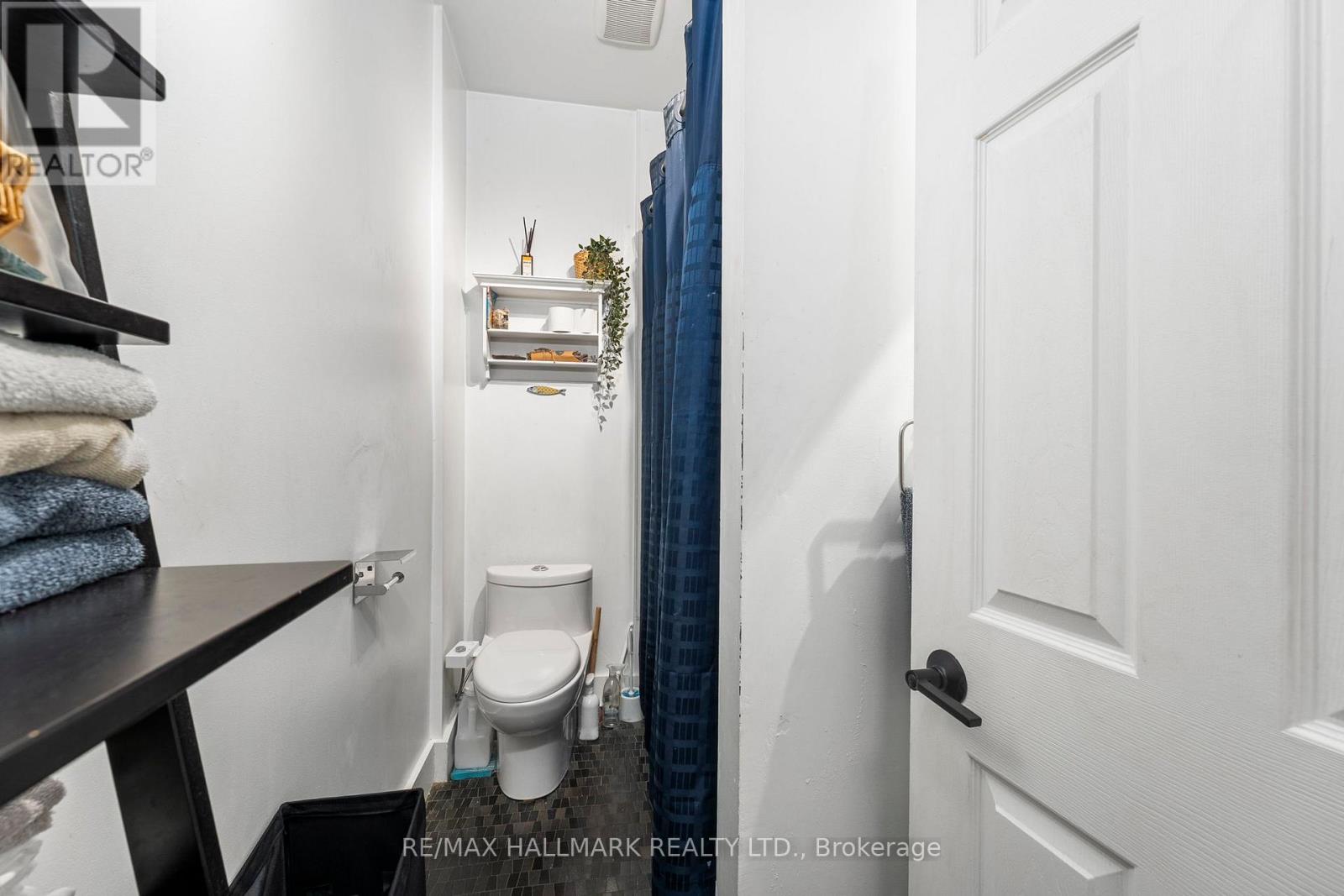 261 Ossington Avenue, Toronto, Ontario  M6J 3A1 - Photo 12 - C13078170