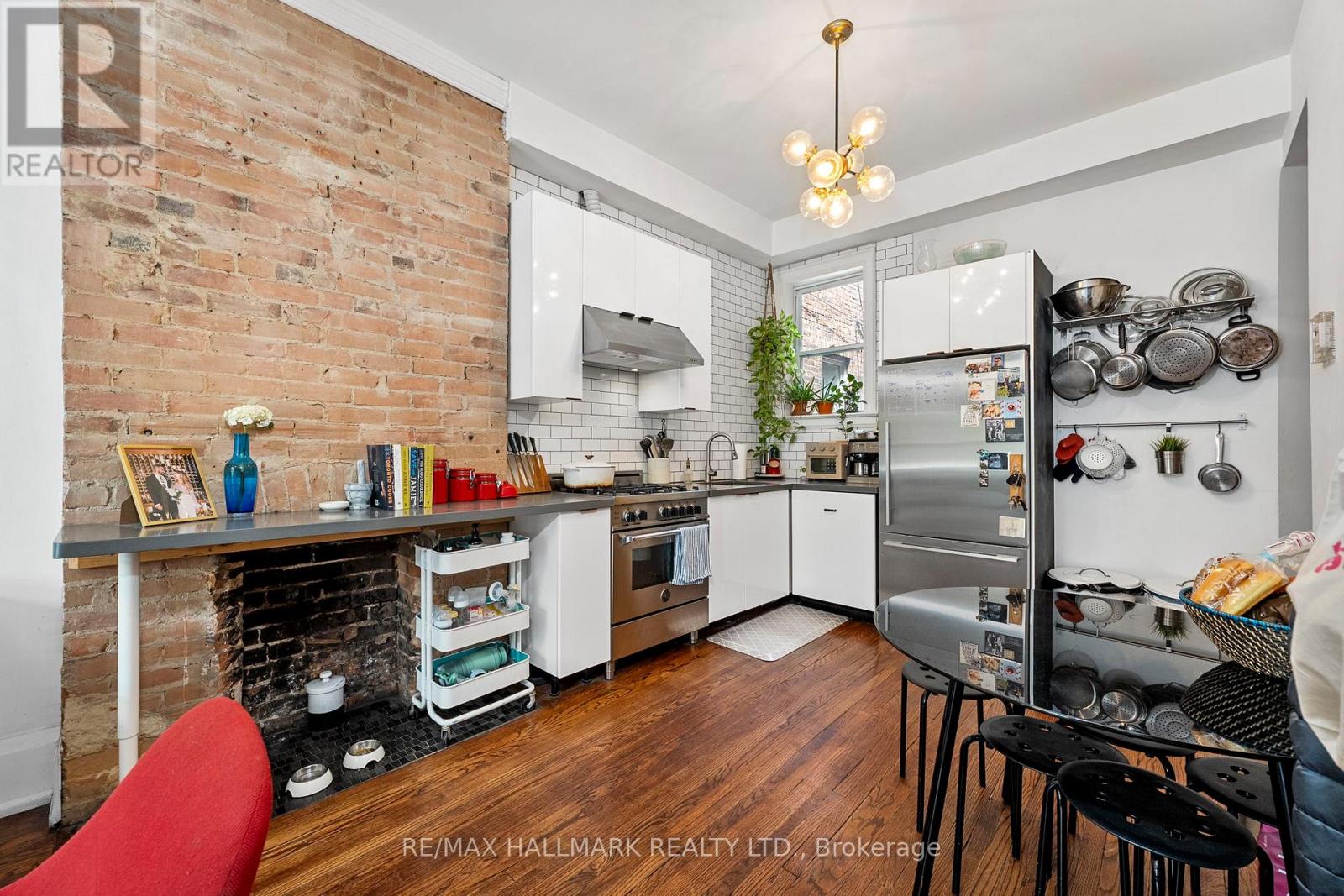 261 Ossington Avenue, Toronto, Ontario  M6J 3A1 - Photo 6 - C13078170