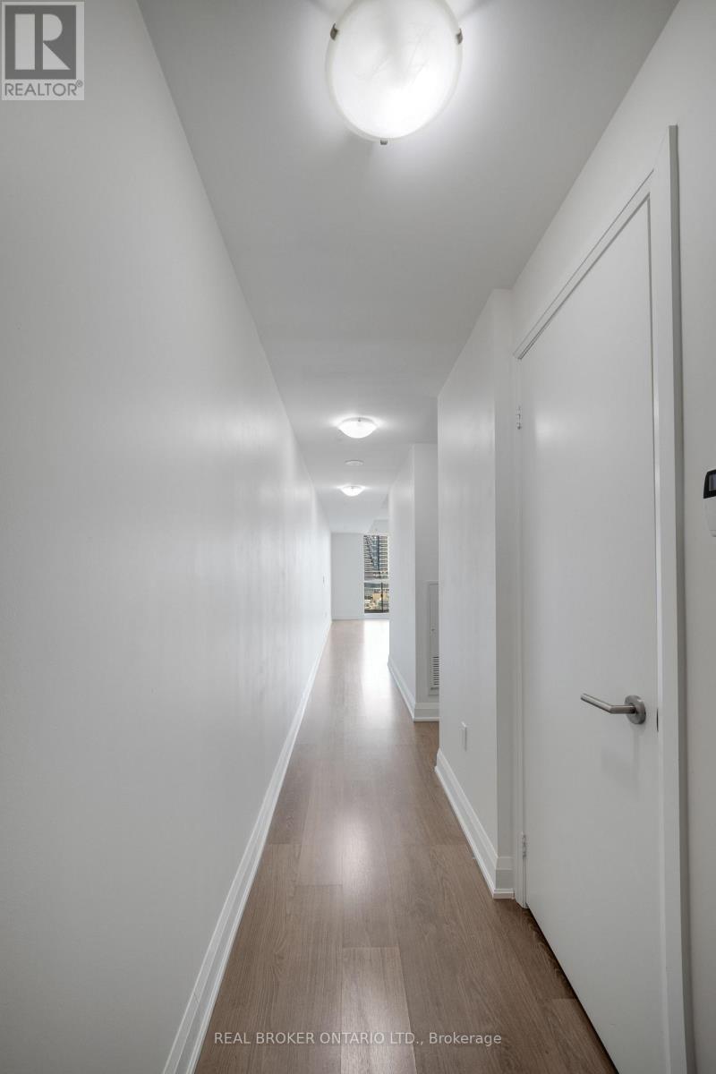 1118 - 160 Vanderhoof Avenue, Toronto, Ontario  M4G 0B7 - Photo 3 - C13078252