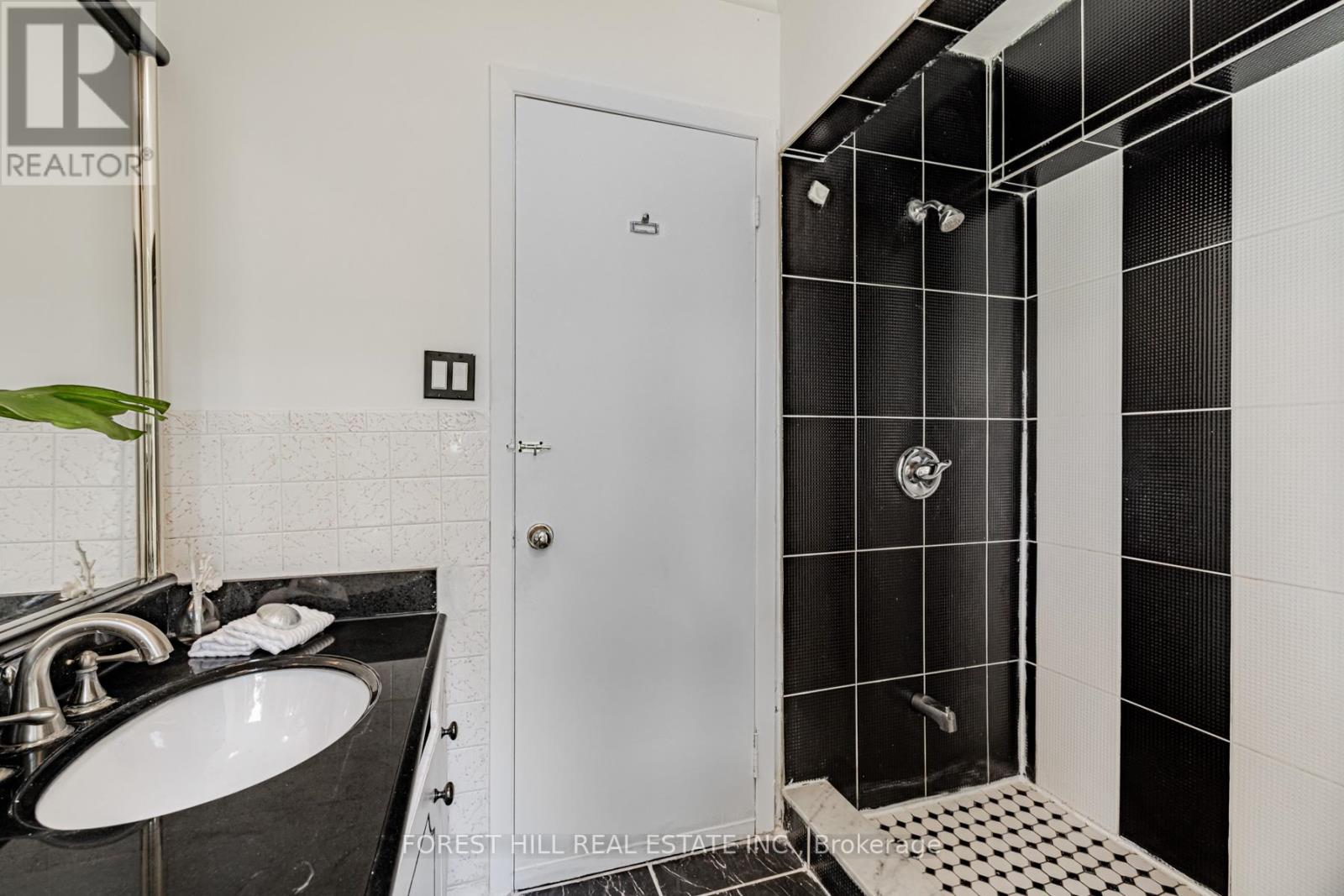 2977 Bayview Avenue, Toronto, Ontario  M2K 1E9 - Photo 30 - C13078286