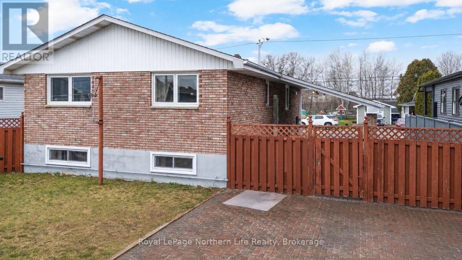66 Montreal Street, West Nipissing, Ontario  P2B 3G9 - Photo 42 - X13077884