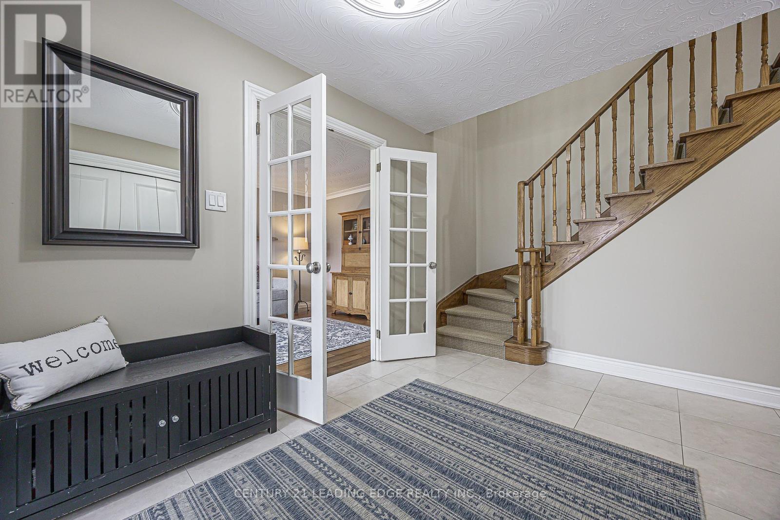 250 Hemlock Drive, Whitchurch-Stouffville, Ontario  L4A 5A5 - Photo 3 - N13078200