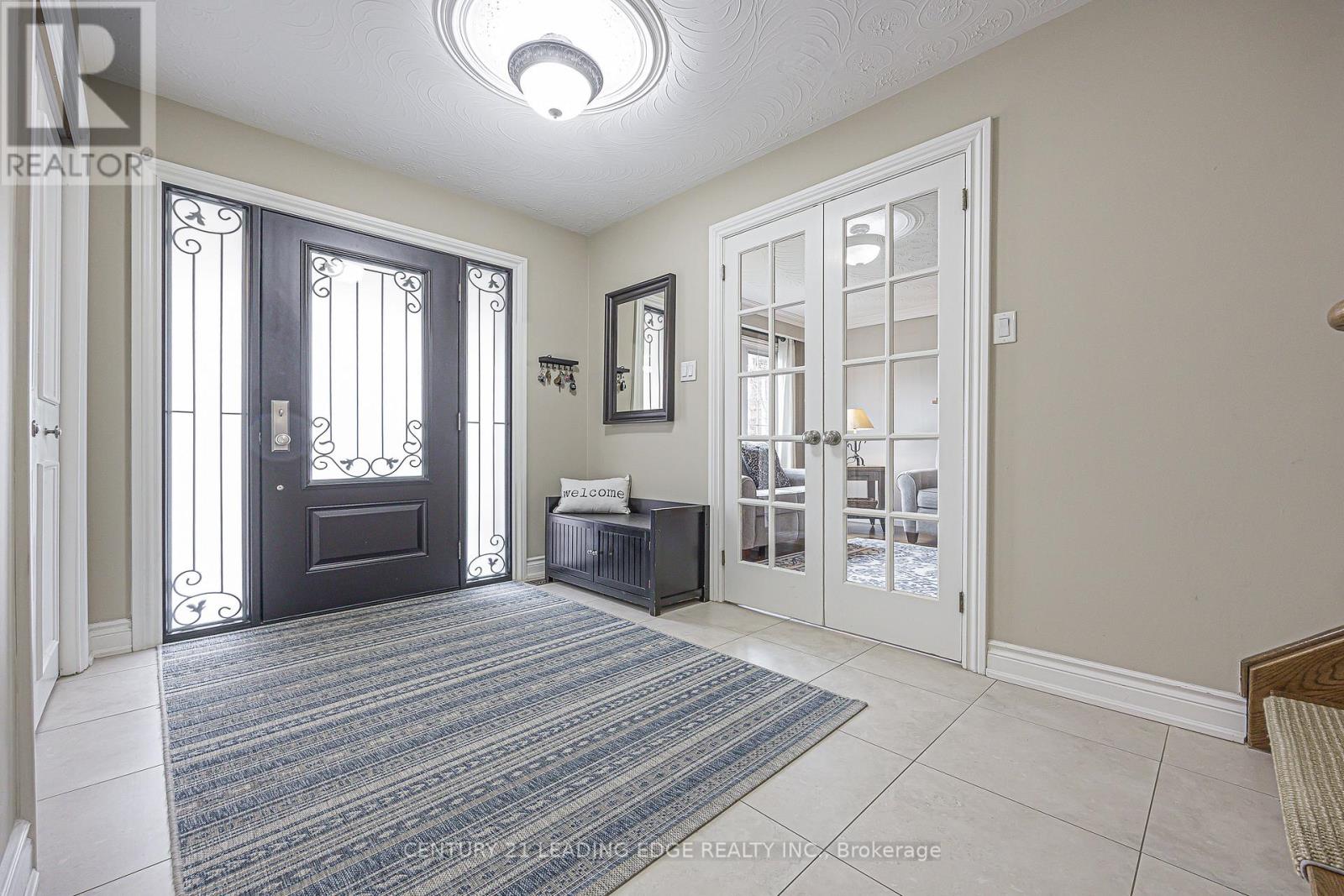 250 Hemlock Drive, Whitchurch-Stouffville, Ontario  L4A 5A5 - Photo 4 - N13078200