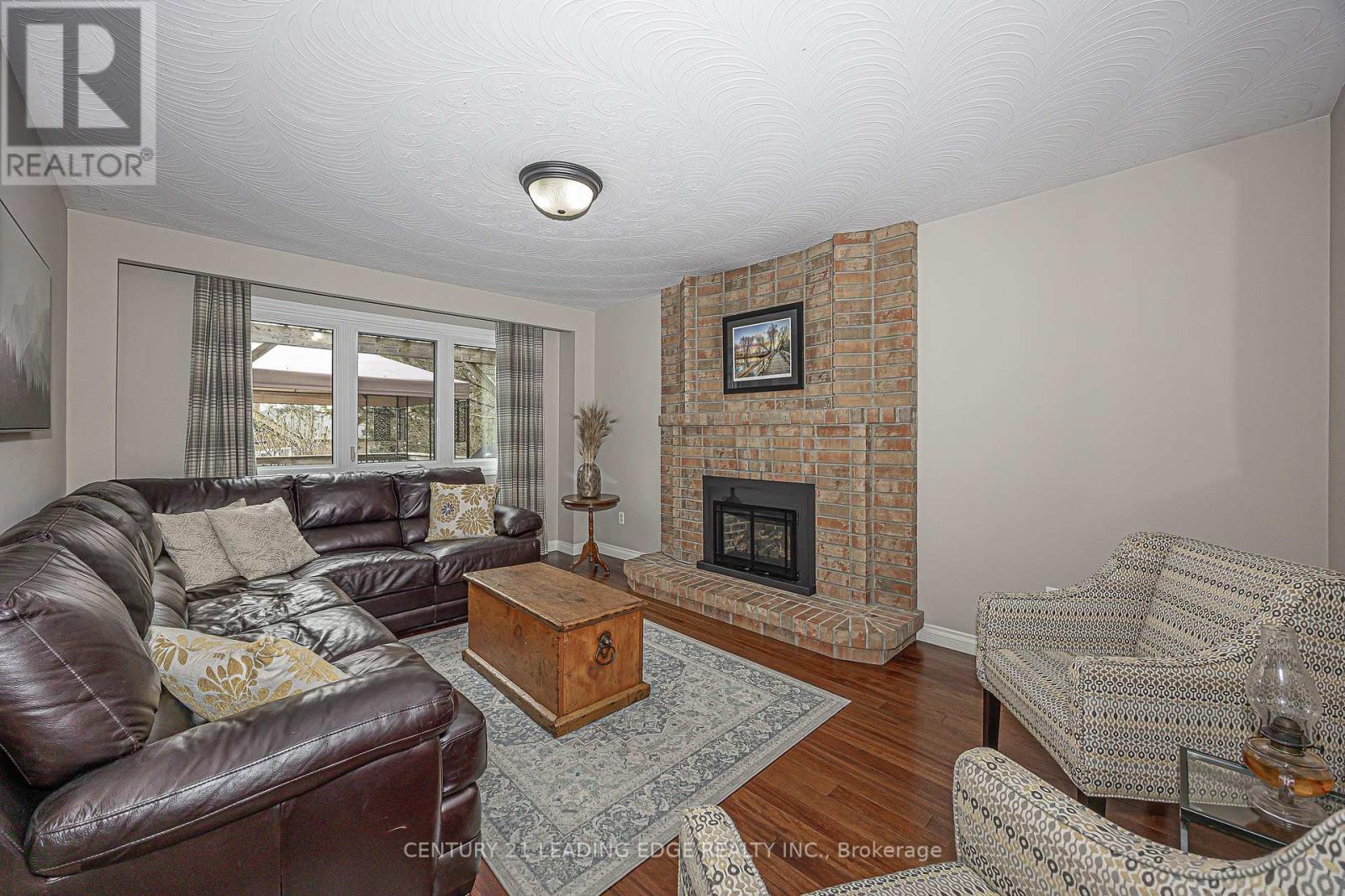 250 Hemlock Drive, Whitchurch-Stouffville, Ontario  L4A 5A5 - Photo 6 - N13078200