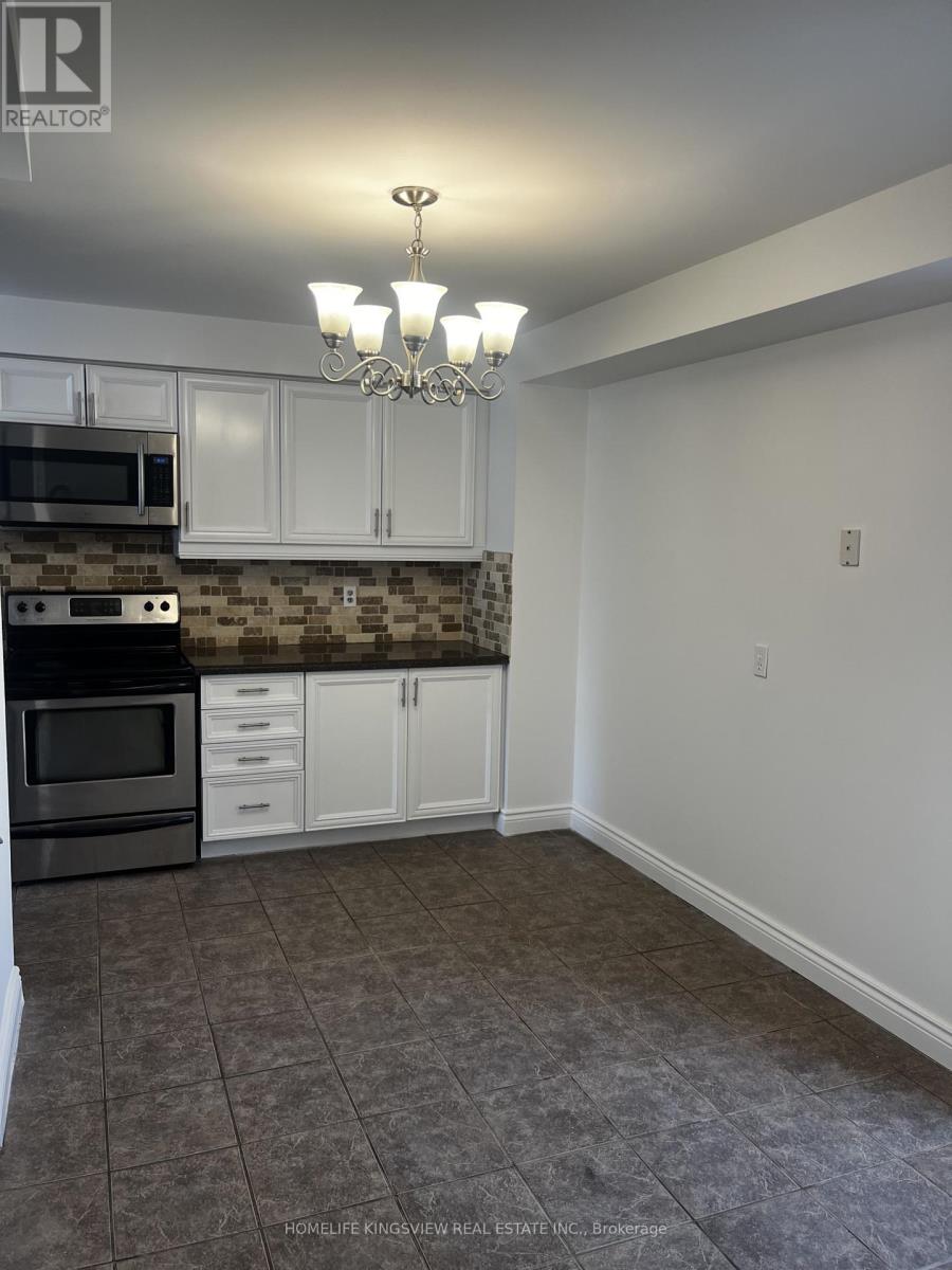 79 Cashel Court, Aurora, Ontario  L4G 6R8 - Photo 10 - N13078210
