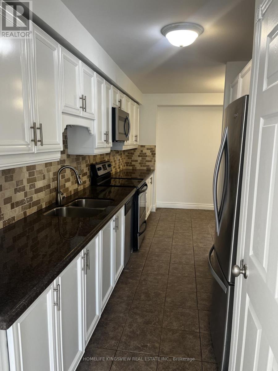 79 Cashel Court, Aurora, Ontario  L4G 6R8 - Photo 8 - N13078210