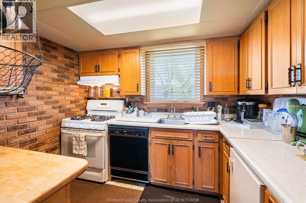 220 Road 8, Kingsville, Ontario  N8M 2X5 - Photo 18 - 26009955