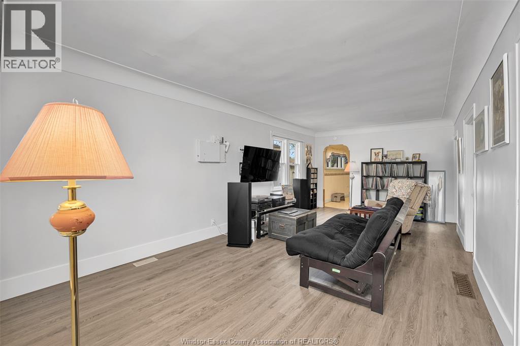 687 Alexandrine, Windsor, Ontario  N0R 1A0 - Photo 11 - 26009953